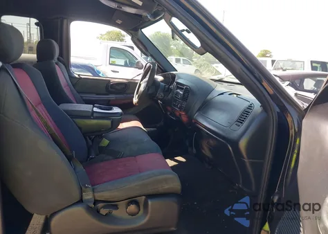 2003 Ford F-150 Xl/Xlt z USA, uszkodzony, nr VIN 1FTRX17223NB63563